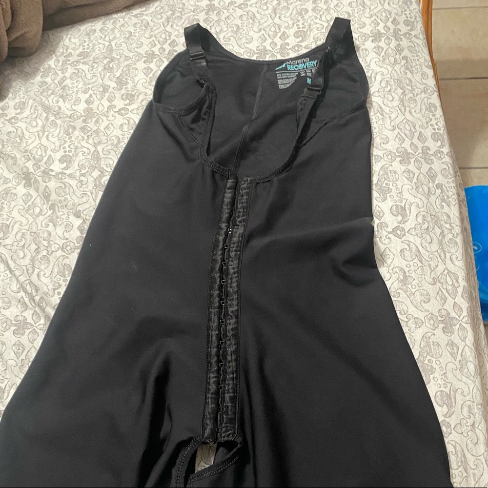 Marena Recovery Compression Short Girdle size Medium - Used